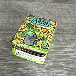 Limoges Jardin Floral Trinket Box